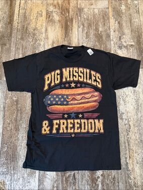 Pig Missiles & Freedom NWT' Graphic Tee - Black